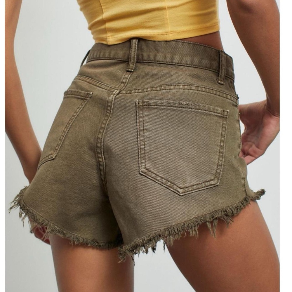 Urban Outfitters BDG Cheeky Denim Shorts
In khaki / olive green color